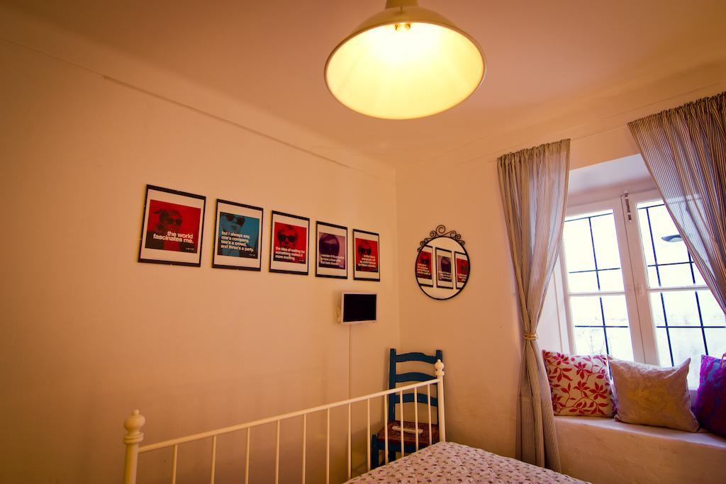 Cascais Boutique Hostel الغرفة الصورة